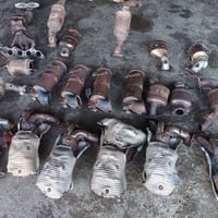 بيع وشراء جميع انواع الصالنصات والحجر البيئه لكافه انواع السيارات الوا...