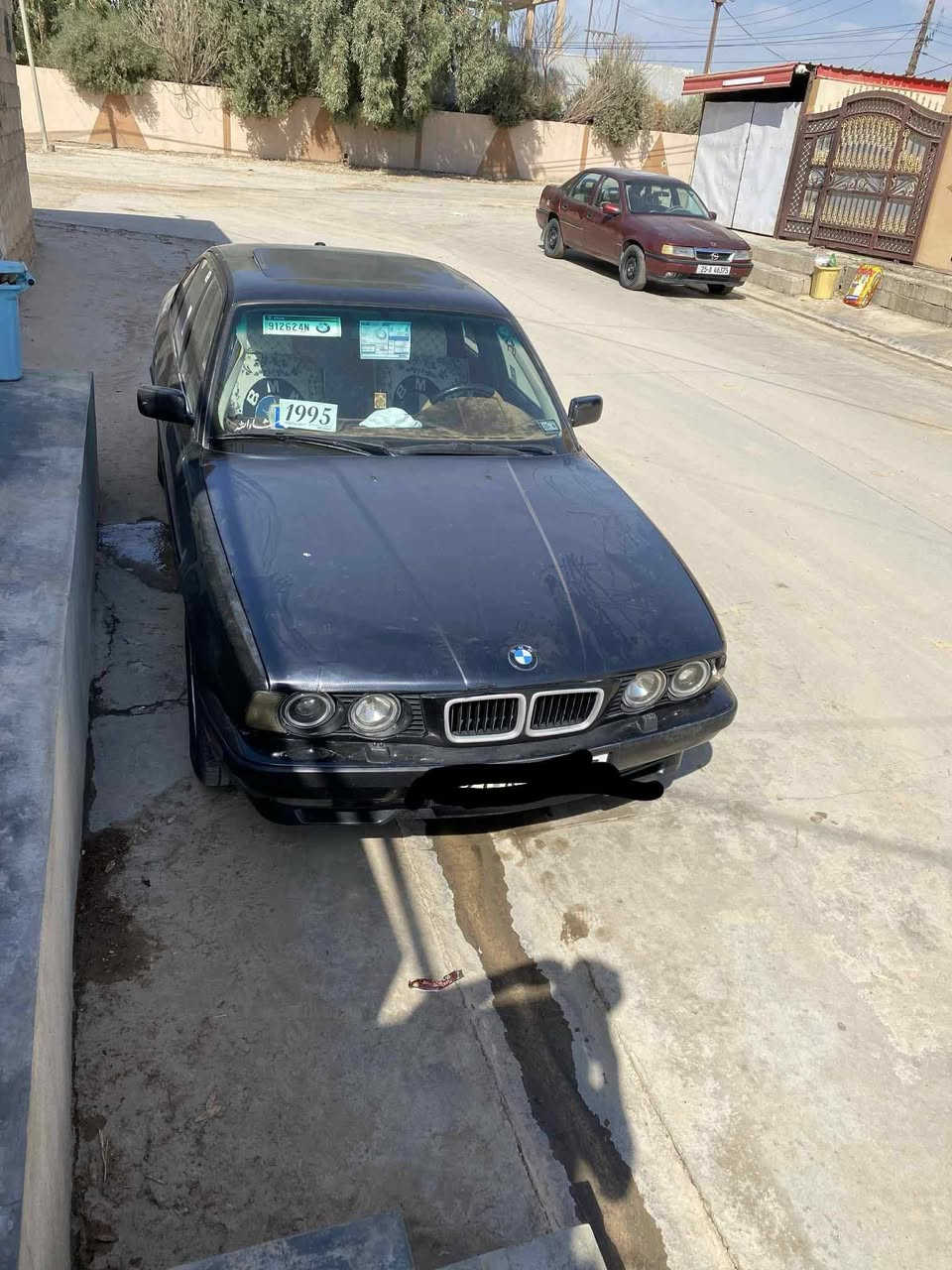 BMW
مديل ١٩٩٠
حجم ٥٢٥ اصل
كير عادي شرط
رقم سلمانيه بسمي
شرط تحويل وكاله
مكنها كركوك
سعر ٥٥ او مراوس حسب القناع
***********

