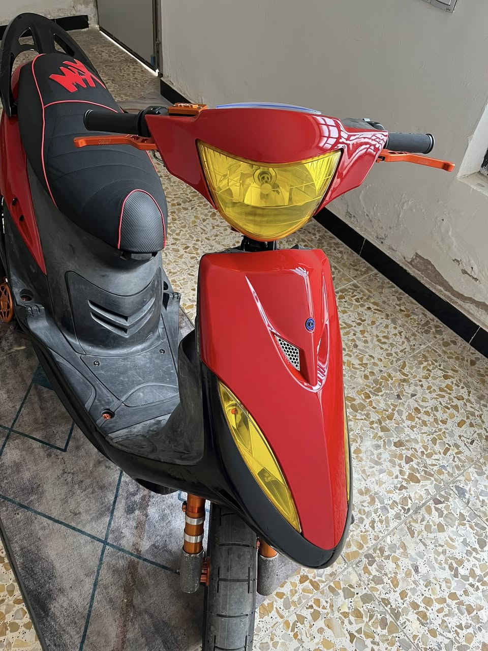 سلام عليكم شباب
دراجه ماكس عدله للبيع 
بيه كومه غراض 
مكينه مال رمبه بيه
دراجه فولل 
مكاني مدينه الصدر 
رقمي ***********
تصل وكلك السعر 🧡❤️
