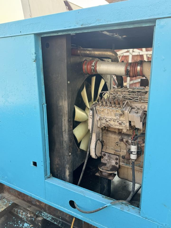 السلام عليكم مولدة كمنز 225kv جاهزة للبيع اي عطل مابيها مكاني ميسان العمارة السعر 75 ورقة وبيها مجال بسيط ***********
