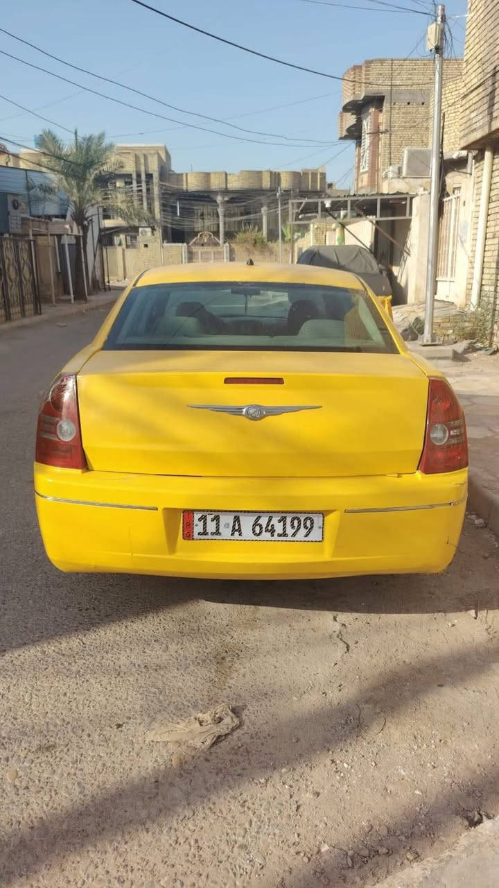 اوباما موديل 2008 
كصه بجم السياره 
رقم بغداد انكليزي 
اصوليه سياره 
السياره جاهزه بيها بس الكنترول مال الكير واكف
السعر 55
مكان سياره بل عماره 
استفسار ***********
