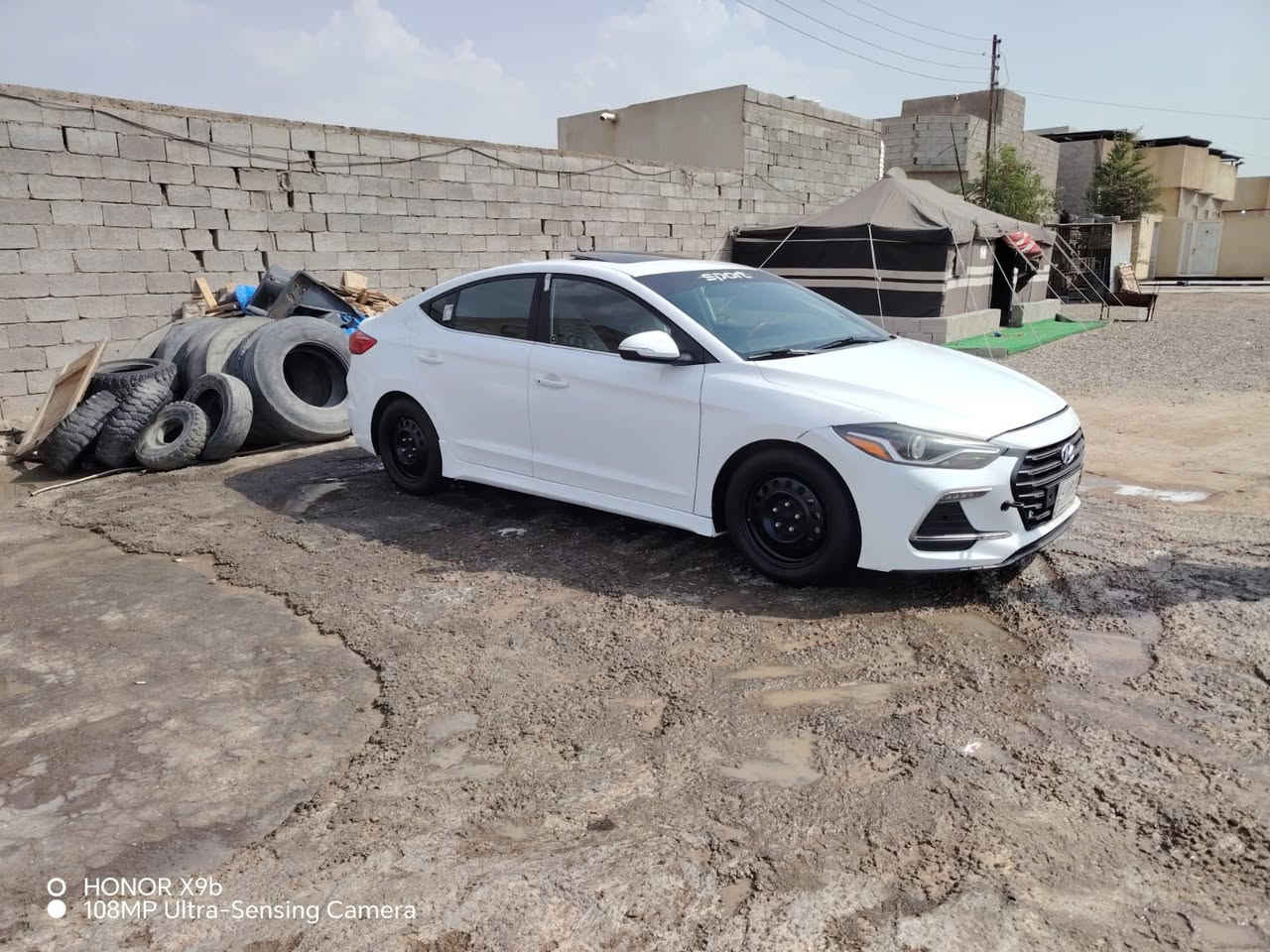 السلام عليكم
للبيع النترا 2017 وارد كندي كفاله عامه تقسيم قطعتين فقط 
 اصليات فول مواصفات للاخير مكينه كير حداديه تخم تاير تبريد جاهزه رقم بصره تحويل باسمي  *********** كير عادي السعر 125
