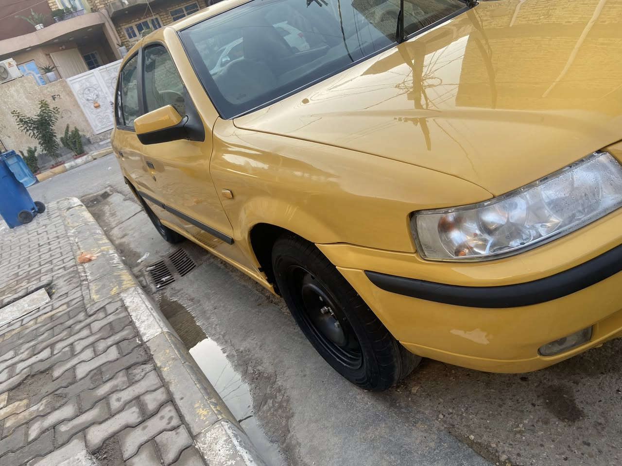 سمند ٢٠١٠ ناطق سياره مكفوله من الحادث فقط مصبوغه جماليه سنوياة لل٢٧ ومصفره هيأه وغرامات. حداديه امامي وخلفي جديده كيره خير من الله والمكينه بيه بدايه خيط بخار 
وسعره ٣٠ وبيه مجال قليل جدن والمو شراي رجاءن لا يتصل
مكاني الكوت 
***********
