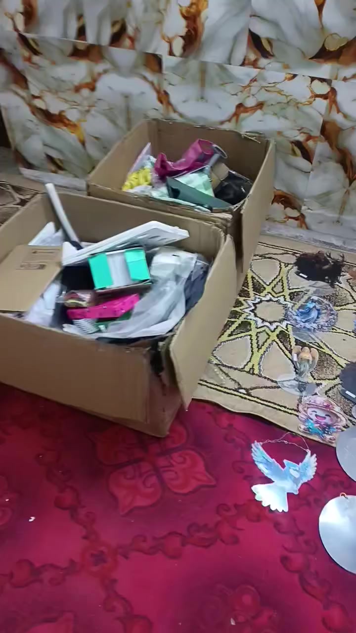 يالله خوان شلعه خلوه خير من لله بيهة غراض كارتونتين ربش و٦٠ قطعه كرلك مدري شسمهن سعرهن ٦٥ الف


**إذا كنت صاحب هذا الإعلان وتريد حذفه لأي سبب، رجاءا أرسل رسالة إلى الدعم الفني**