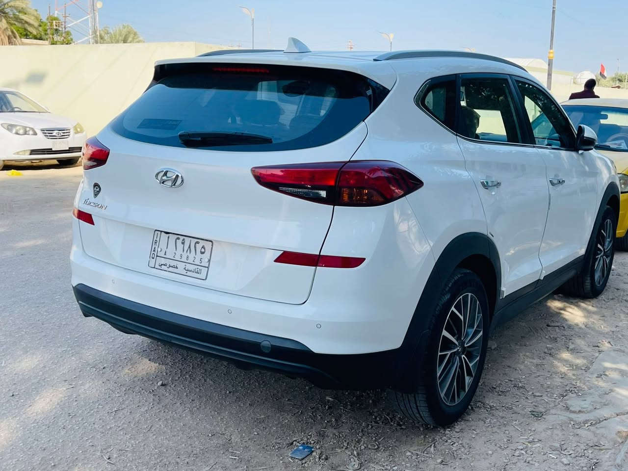 للبيع توكسان
موديل ١٩ رقم قادسيه مكفوله كفاله عامه كوريه فول مواصفات عدى الفتحه بصمه  حساس امامي خلفي كامره شاشه مري شفط قطعتين تبريد مكينه ٢٠٠ دوش المرغوب ماشيه ٨٧ تايرات جدد حداديه جديه السعر 210 وبيه مجال 
للاستفسار الاتصال ع الرقم 

‭***********
