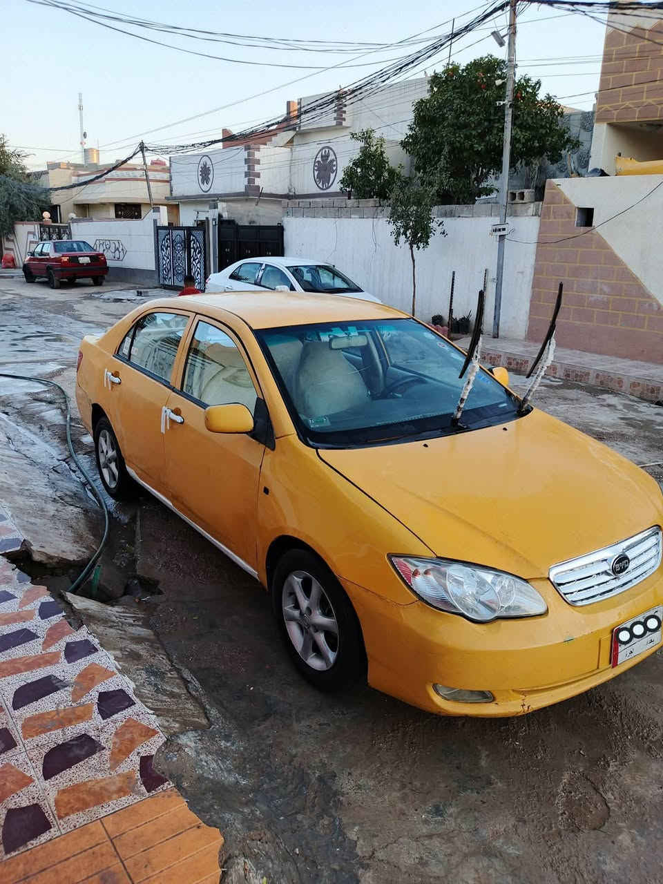 بي وايدي F3 نحله بيع او مراوس
ياالله سلام عليكم بي وايدي F3 موديل 2010 مكينه مستيبوشي گير حداديه كله كامل دواخل نضيفه مدوشمه جديد تخم تايرات وويل بس بيها تبديل جاملغ يمنه امامي وكشرهاا كدام العين رقم  بغداد هيئه غرامات مصفره السياره مال شغل مجرد رقم صاحبهاا راح من يمي ضيعته مستمسكاته عنوانه كله موجود عل عنوان تلكي سياره مكفوله قانونيات وعشاير 
السعر 27$ وبيها مجال للشراي بي خير ويدلل
مكان السياره كركوك/ ‏‪***********‬‏..🔥
