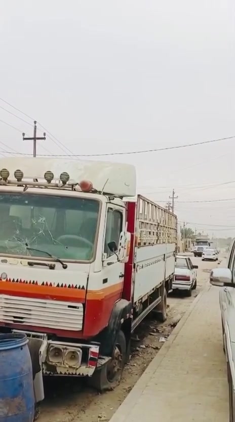 السلام عليكم عندي البه للبيع مكينه كايمه رقمه قديم كربلاء راعيه موجود السعر ٦٠ وبيه مجال...مكان السياره ديوانيه.....***********
