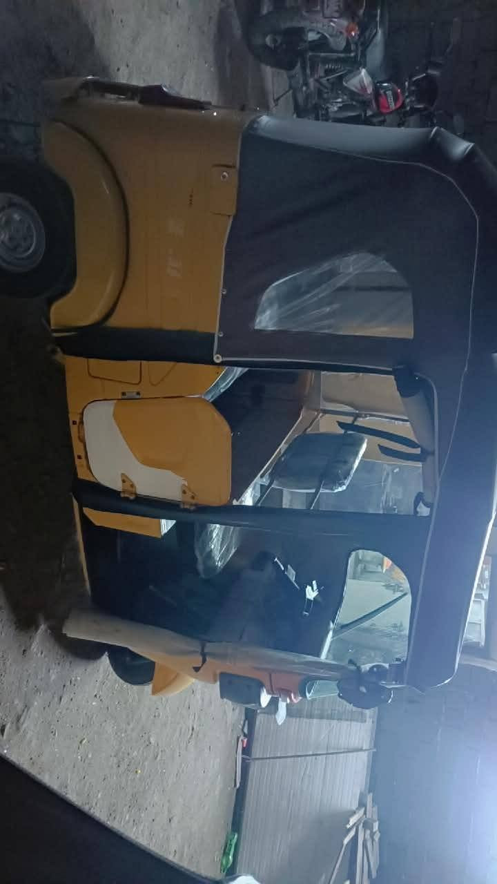 سلام عليكم تكتك موديل 22 رقم وسنوية لغود بيهن بارد وبيهه ضربه بل صفحه موضحه كدام عينك مابيهه صبغ ابد مكاني مدينه الصدر *********** فقط واتساب
