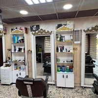 اغراض حلاقة • مرايات ٣ • فاترينات ٢