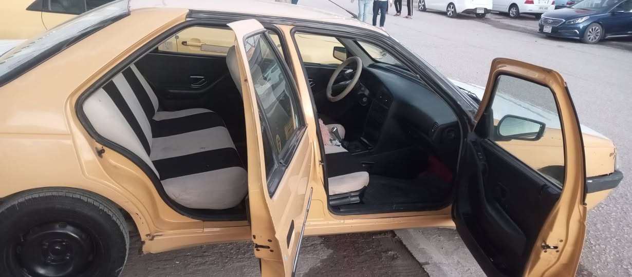 لحك جوه السوك
اسلام عليكم بيجو جي لكس 405 موديل 2012
رقم نجف نكليزي مصفره هيئه وغرامات الهزه جديده
السنويه ل2030 مكفوله منل ضربه وصبغ خياس ماكو 
السياره حلوه وجامده كير تخم تاير حداديه كله جديده 
بدايت خيط قليل كلش المكان نجف ***********
اسعر 28 وبيه مجال قليل
