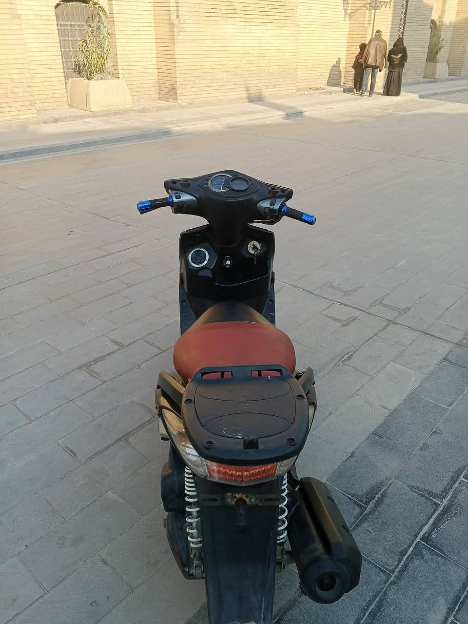 سلام عليكم دراجه سكنس ياباني دراجه مال بيت بعد رمبه شرط جيب فيتر وياك فحص كفاله عامه دراجه بعد ما مفتوحه  دراجه سعرهة 900 وبيهة مجال لطيبين رقمي *********** وتساب موجود مكاني بغداد باب المعضم
