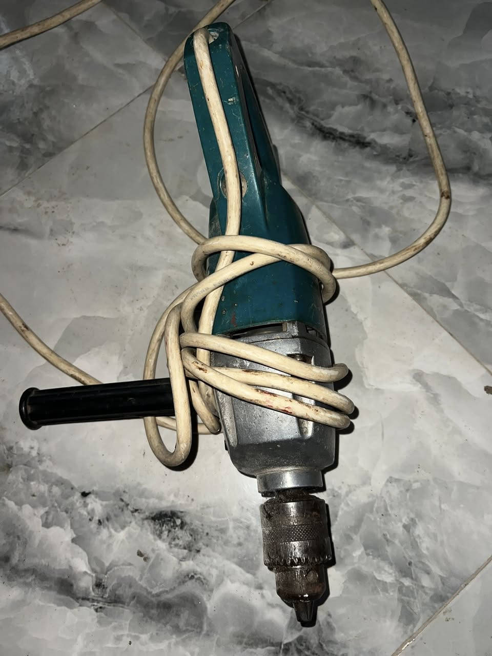 السلام عليكم 
للبيع كوسي متحرك 
+ دويل للبيع شغال كلشي مابي
مكاني المضيج


**إذا كنت صاحب هذا الإعلان وتريد حذفه لأي سبب، رجاءا أرسل رسالة إلى الدعم الفني**