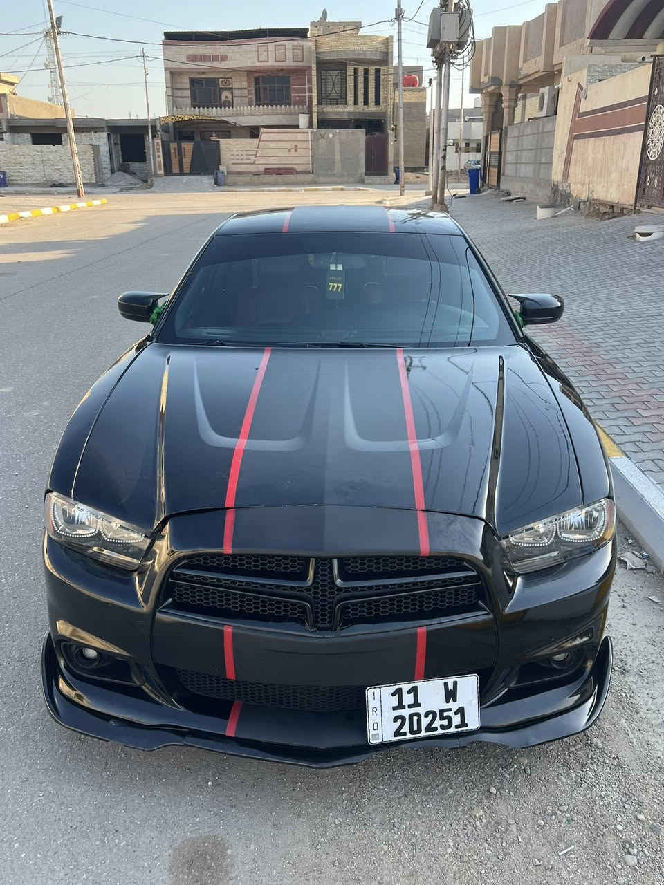 السلام عليكم
جارجر 2013 هيمي 
محرك 5700 فول مواصفات عدا الفتحه 
رقم بغداد دولي باسمي مجدده 2031 سياره تخم تاير جديد هوه وويالته صدر جديد تبريد تدفئه سياره مابيه نقص شعره وبلعافيه ع ياخذها  صبغ حزام جماليه بدون معجون بدون دكه جاكوج 
مكان سياره واسط صويره 
سعر سياره 133$وبيها مجال حق جيه
للستفسار ***********
