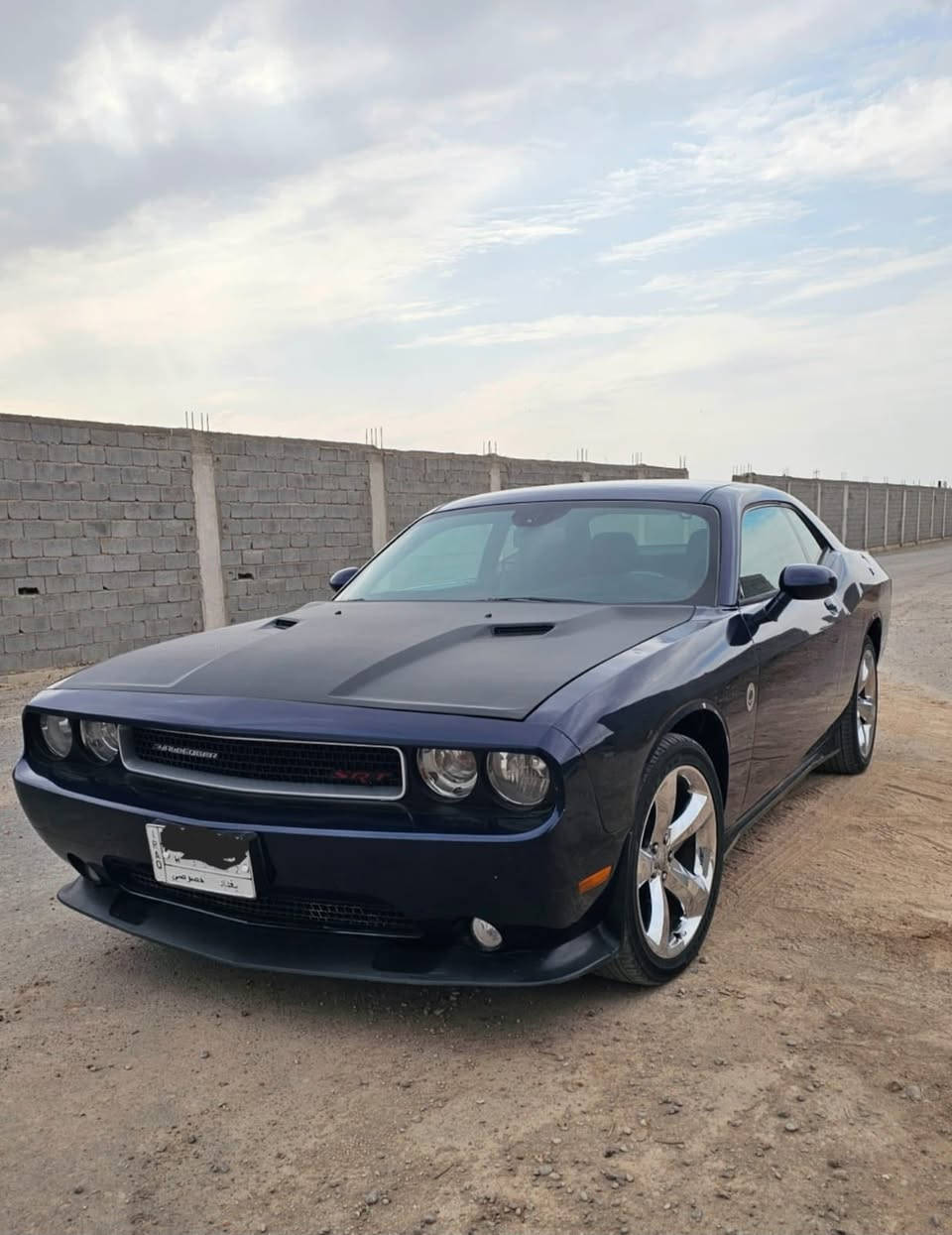 جالنجر 2014 امريكيه
حادثها بسيط طخه صغيره بدون ارباك
صار بيه بالعراق كم طخه عله كم شخط
بيه كم مكان صبغ

جاهزه مابيه نقص كير محرك صدر تبريد كله جاهز
السعر 116 ورقه بي مجال بسيط
مكاني بغداد الدوره للاتصال ***********
