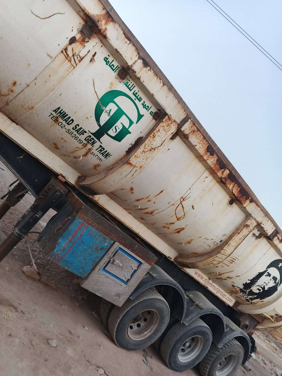 للبيع.. عربة المانية 37 متر خفيفة دناگير 16 جاهزة للعمل بس نقص تايرات. 22 .. مكان كوت..
***********
***********
