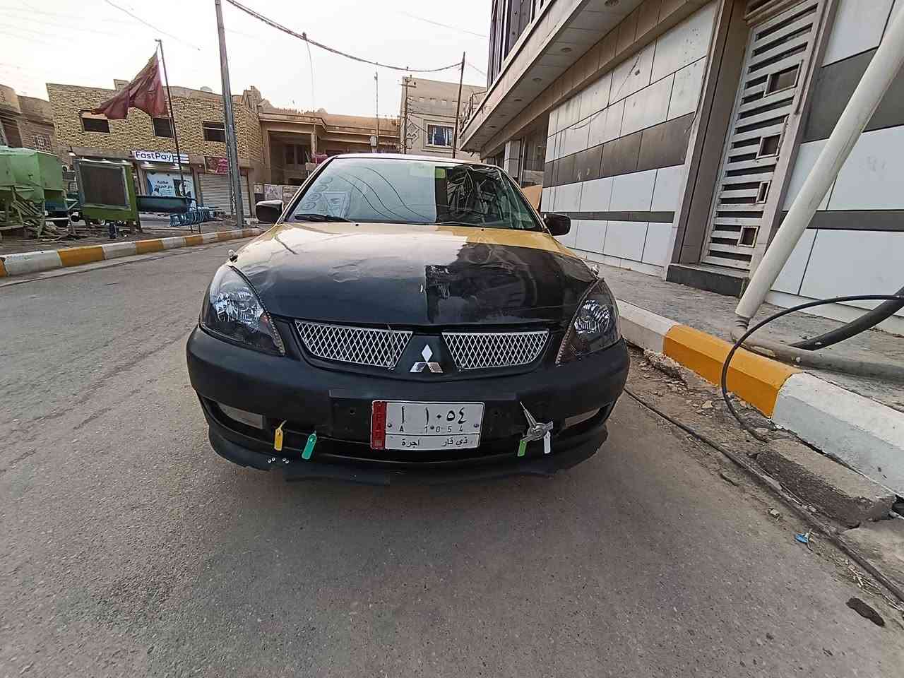السلام عليكم لانسر بومه وارد ضربته جاملغ اليسر شويه مبنيد  حادث امريكه  جاهزه  من كلشي مبيهه نقص برغي ترال ون متريد مكينه الفين كير اوتمتيك دواخل صاج بلادي سياره تحويل  مباشر  لاتسل بهه ضربه سياره صفره وشارع كلشي بيه ومراوس ترهم حسب قناعه ***********
