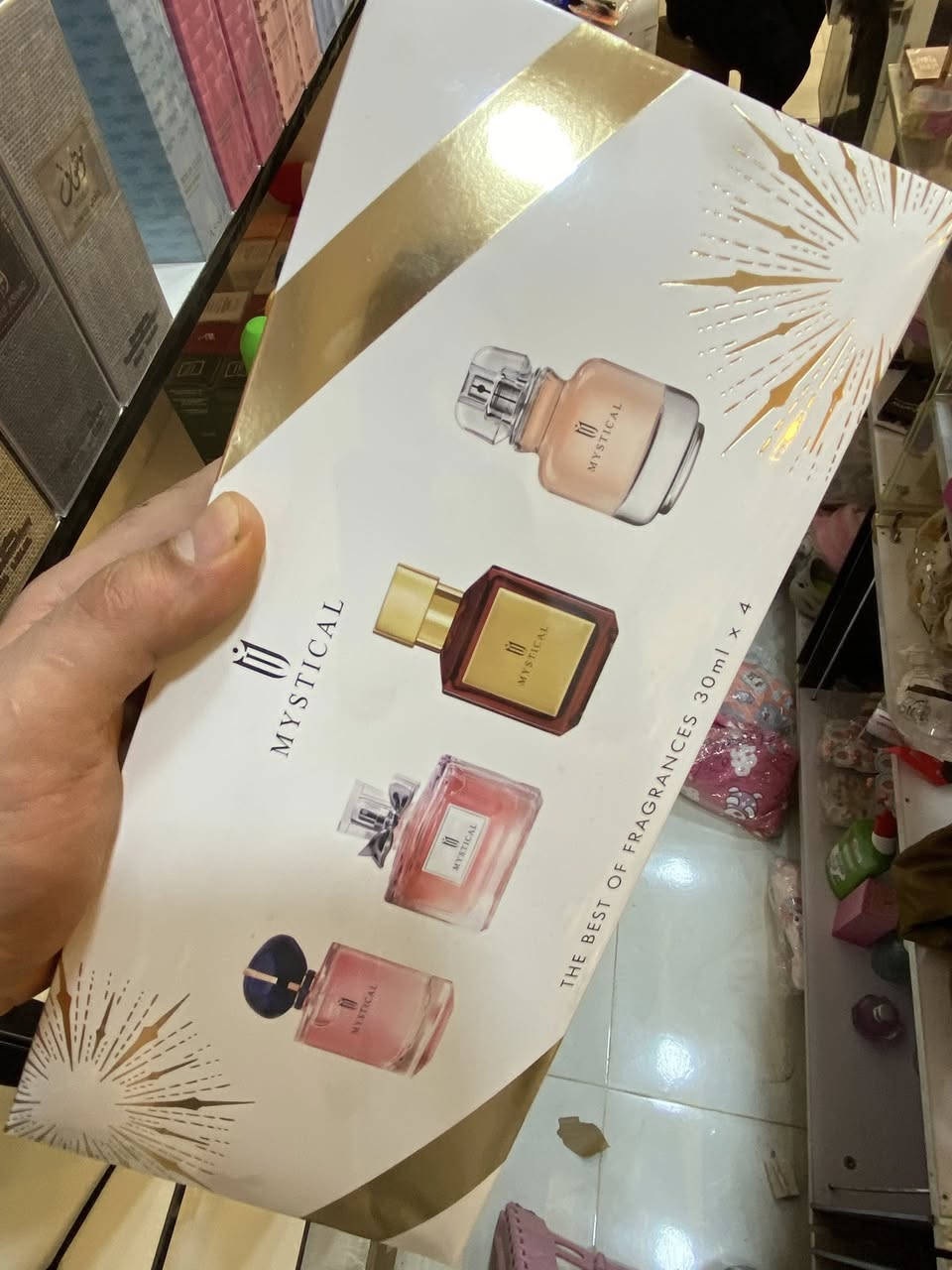 عطور سيت اربع علي حجم علبة ٣٠ مل ثبات قوي
سعر السيت ٨ الف
توصيل ٣ لجميع المحافضات


**إذا كنت صاحب هذا الإعلان وتريد حذفه لأي سبب، رجاءا أرسل رسالة إلى الدعم الفني**