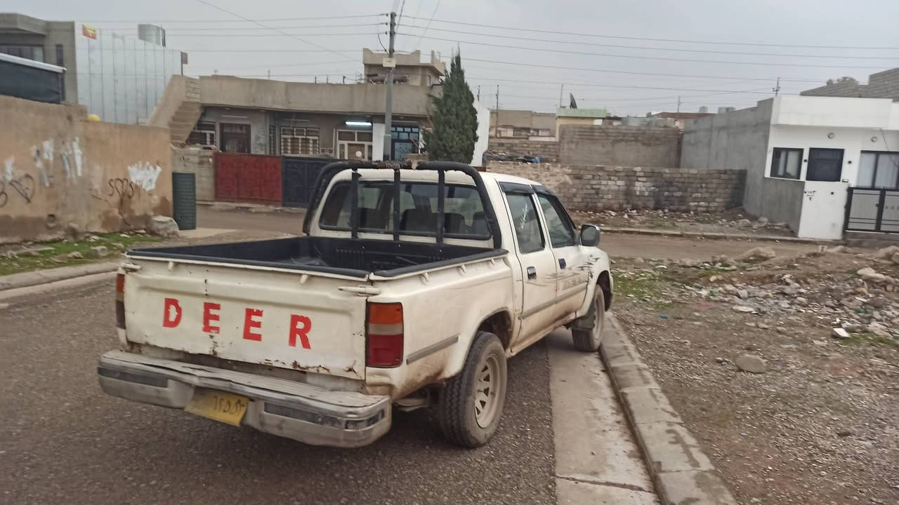 ئەم دێرە گێڕوو مەکینەو تەقەو ڕەقەی بەشەرت ناوو مەرەزێیە
ناونیشان چەمچەماڵ

نرخ 23 وەرەقە و مععمەلە

ڕەقەم مۆبایل ***********

 ڕەقەم مۆبایل***********
