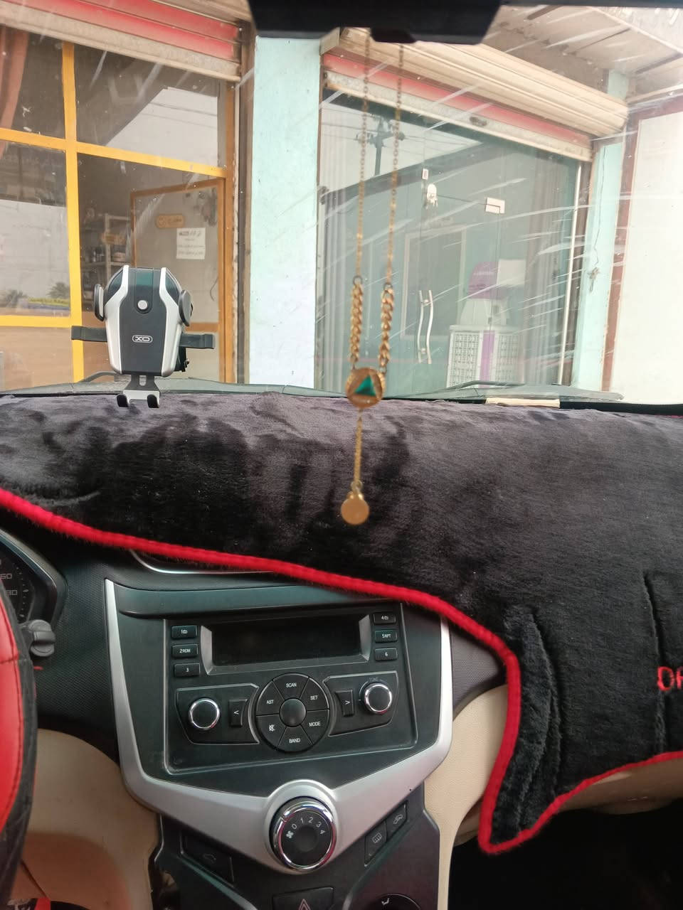 شيري فلاوين مديل 2014 سياره جاهزه مهزه تخم تاير محرك مكفول تبريد شغال كير وشواصي مكفوله
 مكلف بالنشر 
صاحب سياره 
***********
***********
مكان سياره بابل قرب جامعه بابل
