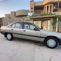 أوميكا 88  سياره بسمنا سنويه لي 2031 هزا جديده قبل 3اشهر  محرك نضيف 90...