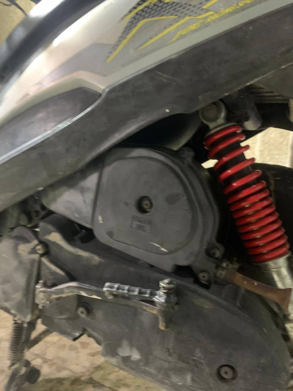 السلام عليكم ماكس عدلة للبيع دراجة مال رنبة سلف وهندر بيها صالنصة صجمية السعر ٧٥٠ وبية مجال هك جية الرقم ***********
