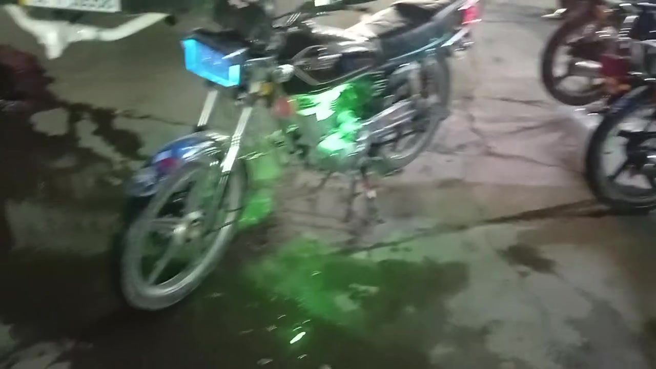 للبيع موتور بارت موجود مناخيص للتواصل على هذا الرقم 0719039298 سعر 500 الف وفي مجال


**إذا كنت صاحب هذا الإعلان وتريد حذفه لأي سبب، رجاءا أرسل رسالة إلى الدعم الفني**