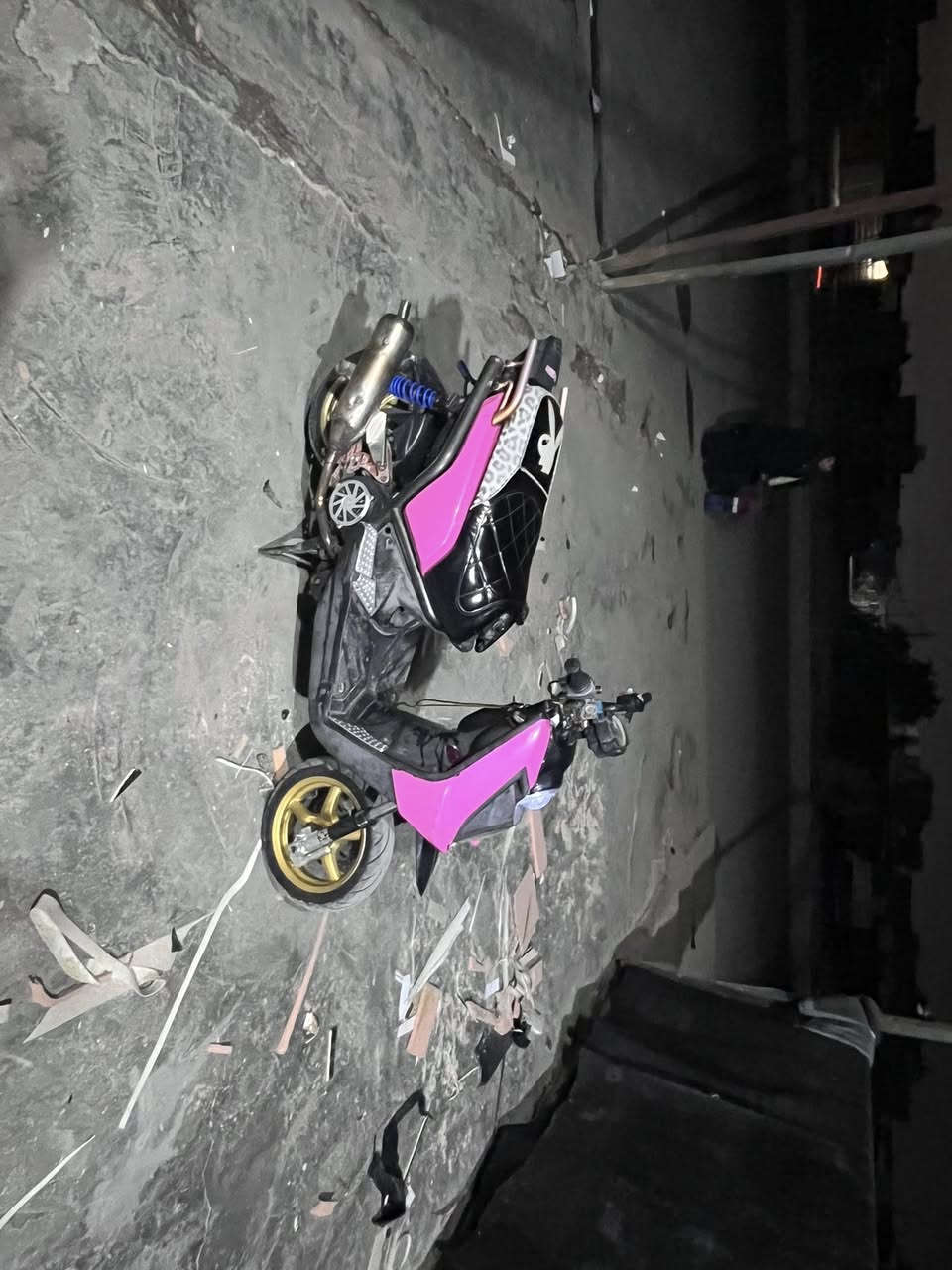 1.صدر امامي بطل Dy. السلام عليكم
2يدات بريك سبع الاون 

3دوسات كاعيه K&S

4سدات كاعيه مشمشي

5قبق عمبار RR G S

6كشن رياضي 

7سبايدر اصلي 

8قبق فلاوين اصلي 

9دبلات خلفي رياضي

10هاوزن مشطب رياضي 

11صالتصنه تك بوشه صوته نغمه 

12بك لايت R 6

13كلج امامي WF

14ستان صفح بوش

15 تخليف شاصي عضم عاج لون كاربون

16قباقه شاصي كرزيات 🍒 

17تعلاكه كرزي 🍒 

18قطره دهن كرزي 🍒 

19قطره اكسل مشمشي 

20فراك خلفي وقاعده قمجي كرزي 🍒 

نواقص دشبول طافي ويده بريك وقمجي 

مكينته حلوه مفتوحه شغل حلو سعر 950وبيه مجال بسيط مكان بغداد م***********

او متواجد ع فيس واتساب
