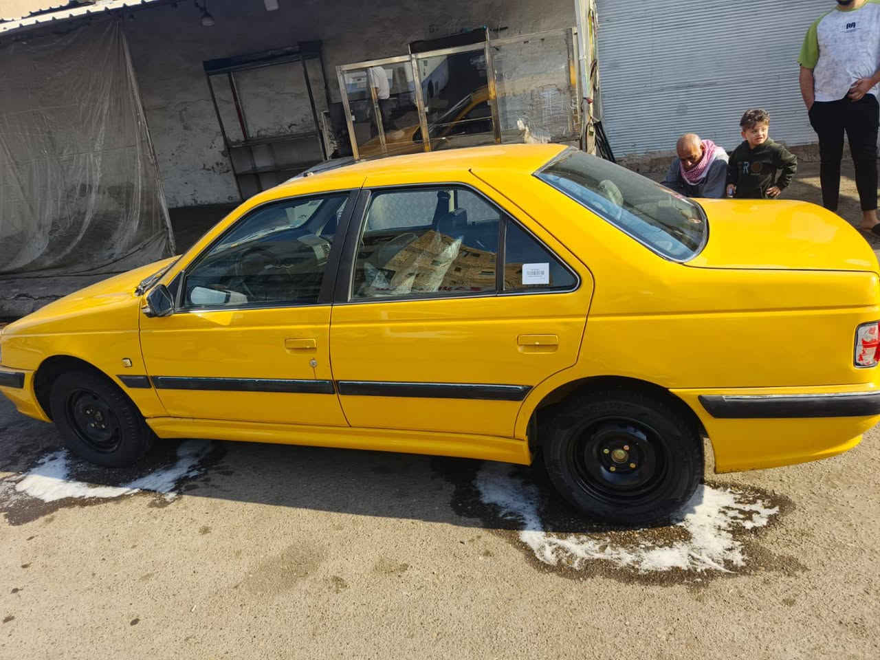 سلام عليكم  بيجو بارص  2015   كير مكينه صدر تبريد  مكفول السيارة جديدة  مكفوله من الصبغ من عدة الهلال الخلفي صفحت السكن   وبيه بارد بلجاملغ  المامي اليمنه  ولباقي مكفول   مكان السيارة بغداد باب المعظم الاستفسار ***********.
السعر 52
