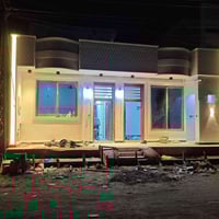 دار ١٠٠متر للبيع مربع الواجهه ١٠متر والنزال ١٠متر بناء حديث جدا السعر ...