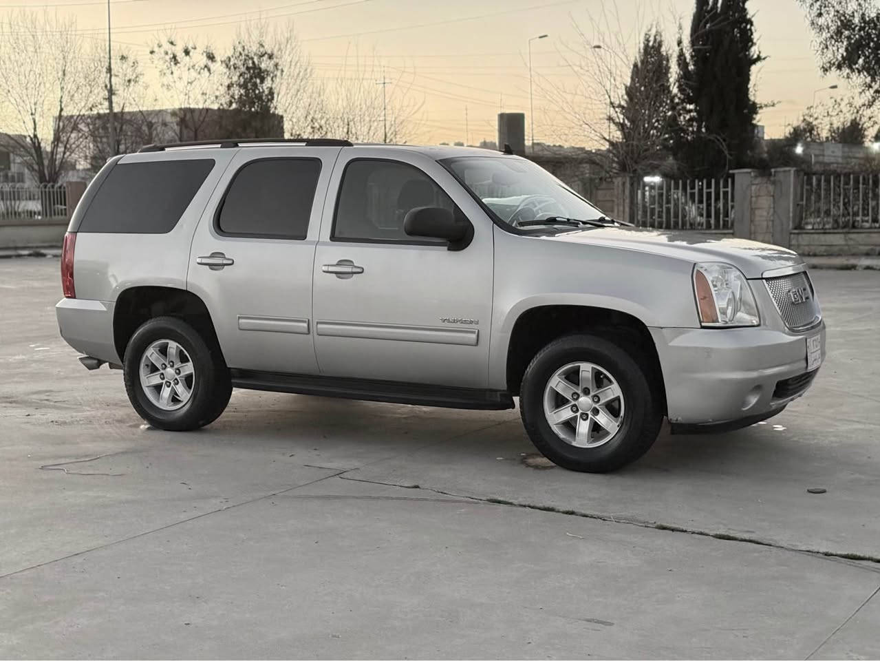 جێمسی  یو کۆن مۆدێل ٢٠١١ سەیەرەکە دوبەیە  واتە بێ رەقەمە مواسە فاتی LTS مەکینە  5.3  مەر خوب 
سەیارەکە ساخە نە موسە نە براوەیە  تەنها دوو پارجەی بۆ یاخە  بەبی ناو گرتن-- گێڕو مەکینە کارە بای بە شەرت  مالی مەدەنی بەشەرت  - لە زەڕایەنم - سعری ٨٣ معامەلە 
***********---*********** دار بنديهكان, السليمانية
