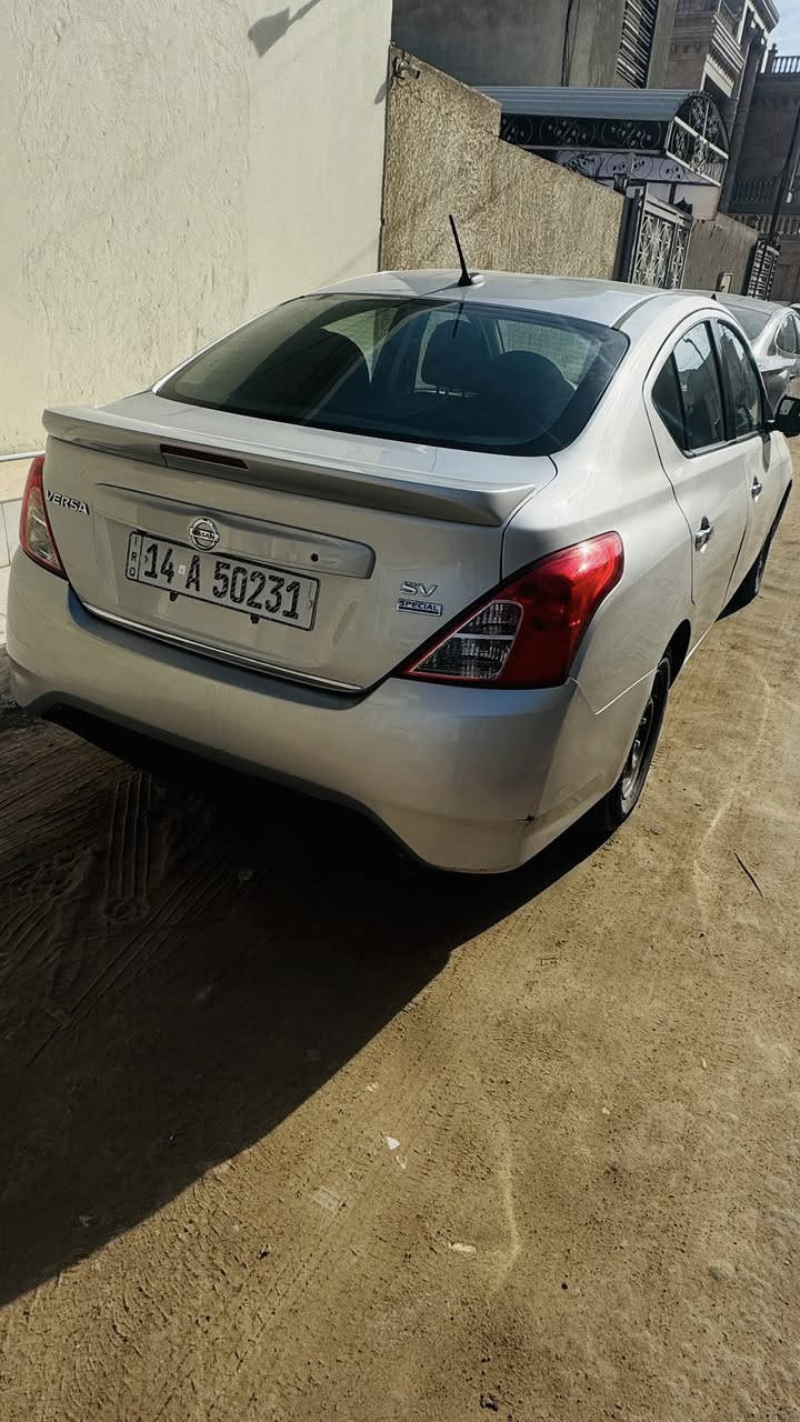 نسيان فيرسا موديل ٢٠١٨ بصره حره تحويل مباشر سنويه مجده ورقم ماشيه ١١٥ حادث دعاميه اماميه فقط وبيهه قطع كليرمن امريكا فقط السعر ٩٠ وبيهه مجال ***********
