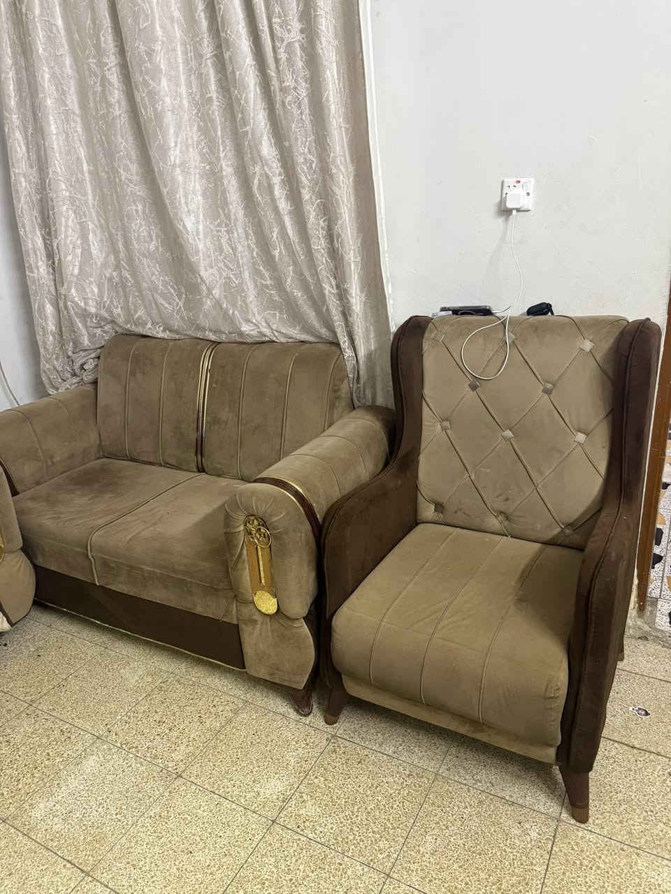 تخم ١٠ مقاعد لسعر ٢٠٠


**إذا كنت صاحب هذا الإعلان وتريد حذفه لأي سبب، رجاءا أرسل رسالة إلى الدعم الفني**