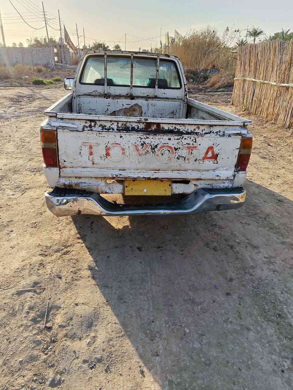 سلام عليكم بيكم للبيع موديل 85 محرك وكير بلادي خير من الله الكشر بلادي شاصي نضيف تخم  كهربياته كله شغاله سعر خاص اتصل مكان بغداد راشديه عباس العامري ***********
