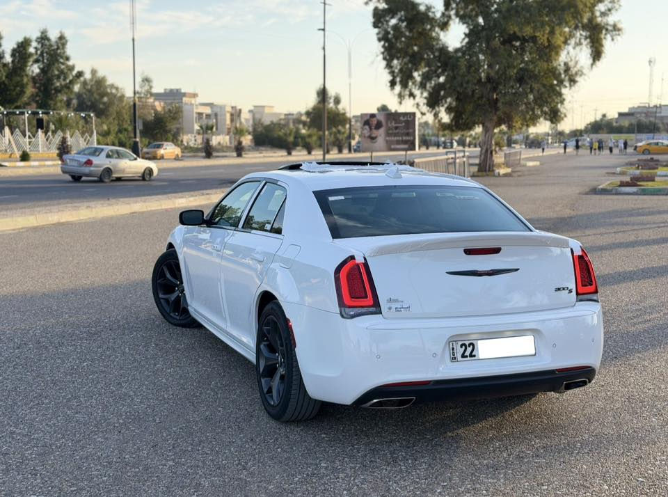 اوباما موديل 2021 وارد كندي
اعلى موصفات فول للاخير داخل احمر بلادي

السياره كلين تايتل 

ماشيه 62 الف 

مكانها كركوك

الشراي يتصل 
***********
