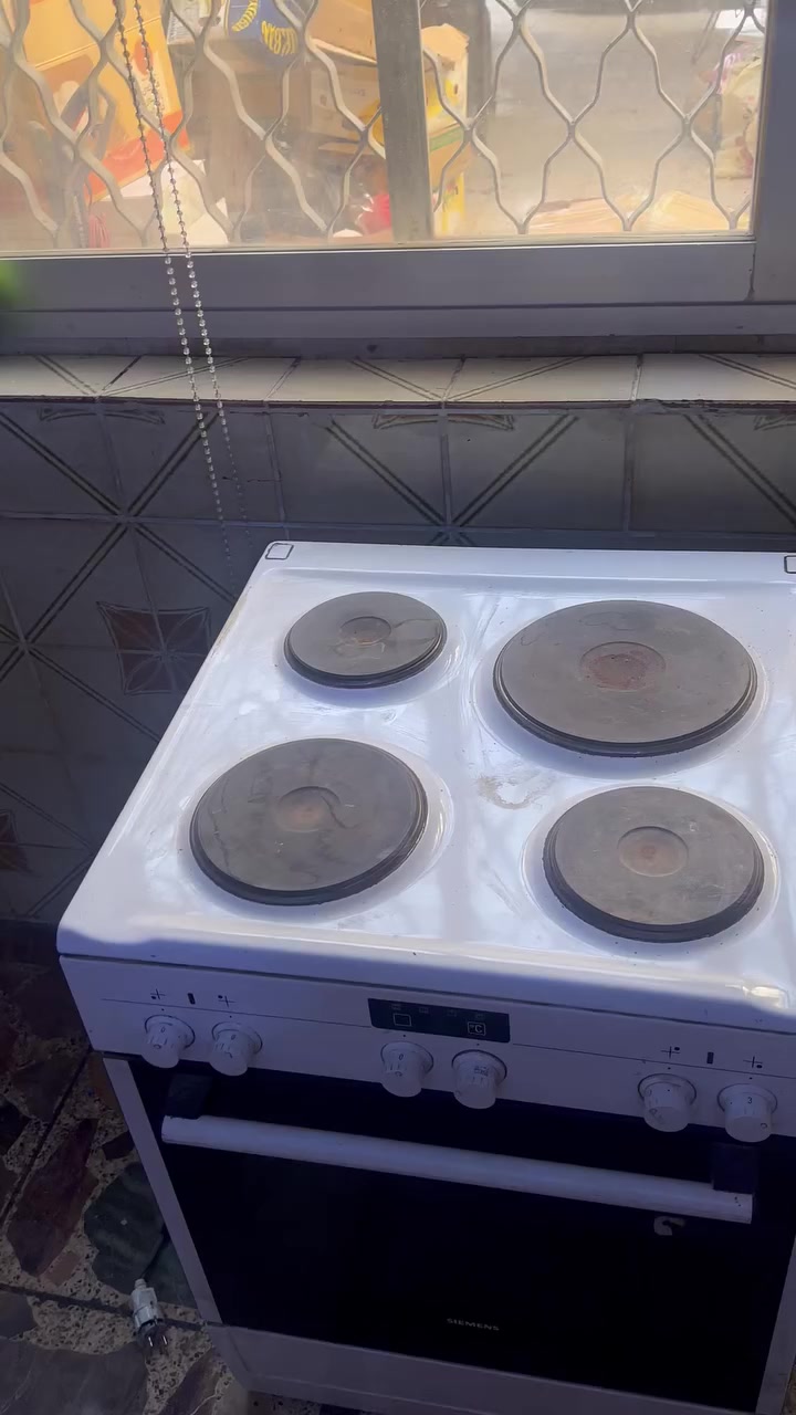 اغراض للبيع الاسعار الغساله ب500الفرن ب40الطباخ ب200


**إذا كنت صاحب هذا الإعلان وتريد حذفه لأي سبب، رجاءا أرسل رسالة إلى الدعم الفني**