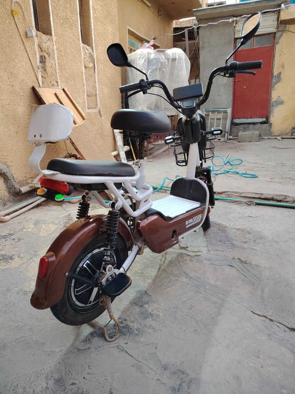 دراجه شحن نضيفه حيل وبطارياتها نضيفات بس اليوم طفت صوج الملف العقل ماعرف ابيع مثل ماهي المكان بغداد


**إذا كنت صاحب هذا الإعلان وتريد حذفه لأي سبب، رجاءا أرسل رسالة إلى الدعم الفني**