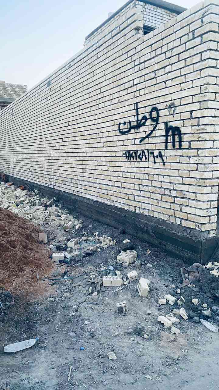 نجار قالب شغل درجه اولا ***********وبنسب السعار

يوجد خلفه بناء ستلام مهندس 

نعمل بل كرسته وعمل
