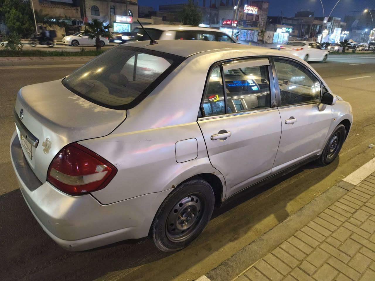 نيسان تيدا ٢٠١٠ الياباني مو الهندي السياره رقم بصرة بأسمي سنويه خير من الله 
سياره بيه ضربات وجراد مثل ما موضح محرك ممتاز كير كذلك ممتاز حداديه ممتازه تبريد شغال 
رابده ب ٧٠ راسلني وتس اب وتدال ***********
