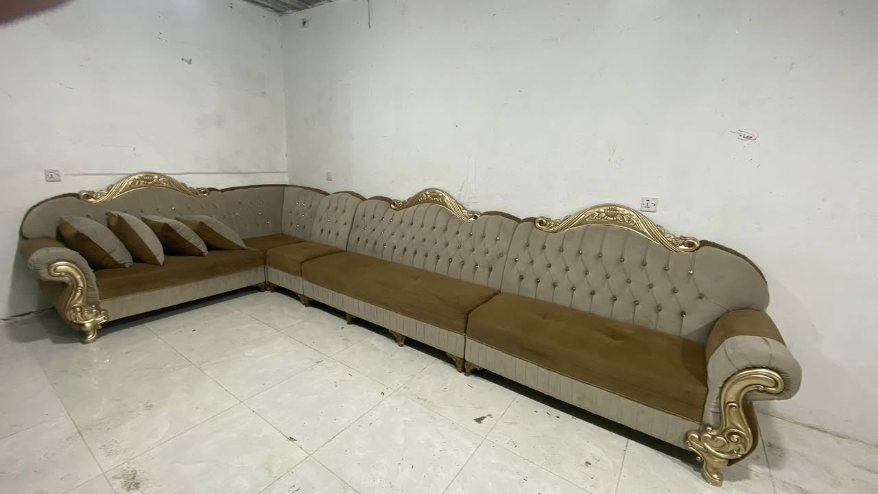 قنفة حرف 10L مقعد مالكي فول نظيف شراي يجي خاص ***********واتساب مكان اربيل مامزوا
