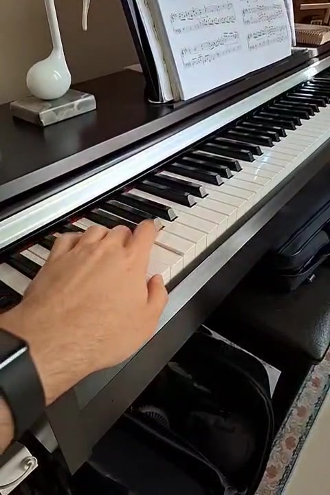 البیانو جمیل
