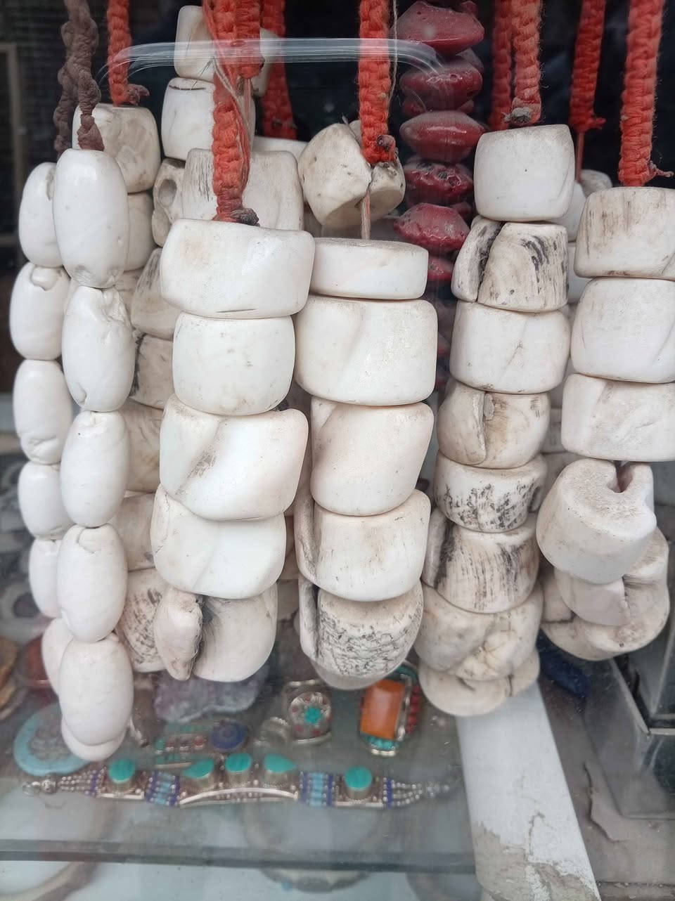 من النوادر القديمة مكلد عطف خام اصلي المنشأ الهند سعر المكلد ٧٥ الف سعر نهائي للتواصل واتساب *********** بغداد, العراق
