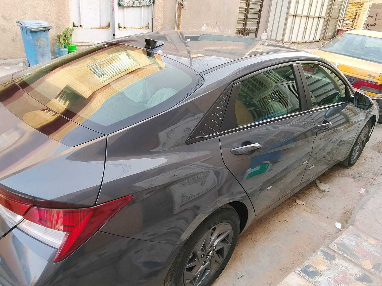 النترة البيع  هيبرد. 24.  حادث. خلفي. بل حوظ   السعر   155. بيع مجال بسيطة   ***********.
