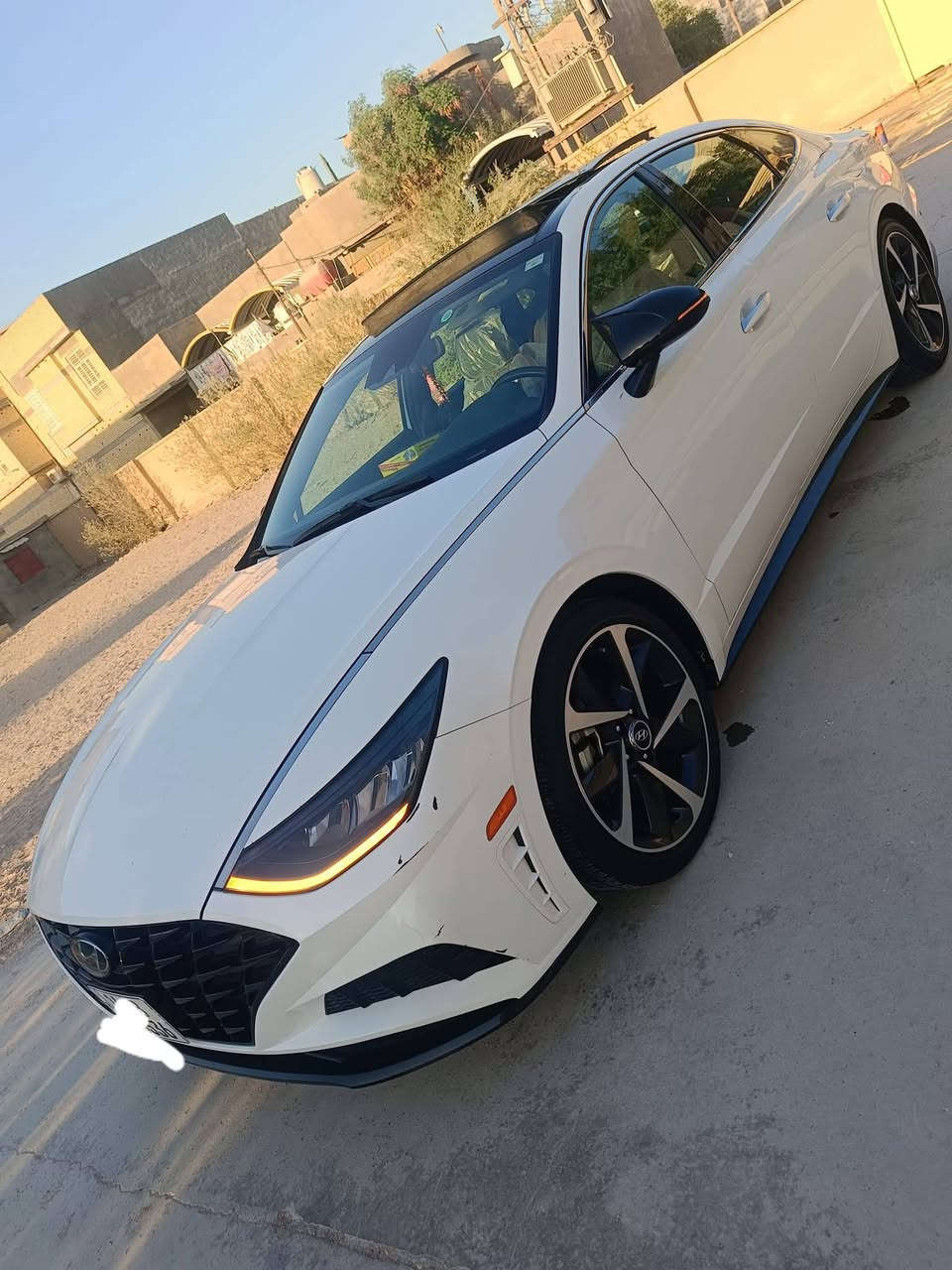 سلام عليكم هونداي سوناتا امريكي موديل 23
الضرر شبر بارد بالجنطه فقط
سياره فول 1/1 بانوراما تشغيل بصمه ابواب بصمه 
بشاير بالمري رادارات تبريد خلفي كشن كهربائي كشنات جلد 
مثبت سرعه تحديد مسار توقف ذاتي وبعد ويا هواي مواصفات ماكينه 1600 تيربو مرقوب  
سياره حره باسمي
مكاني البصره الزبير 
الرقم ***********/////.  ***********
