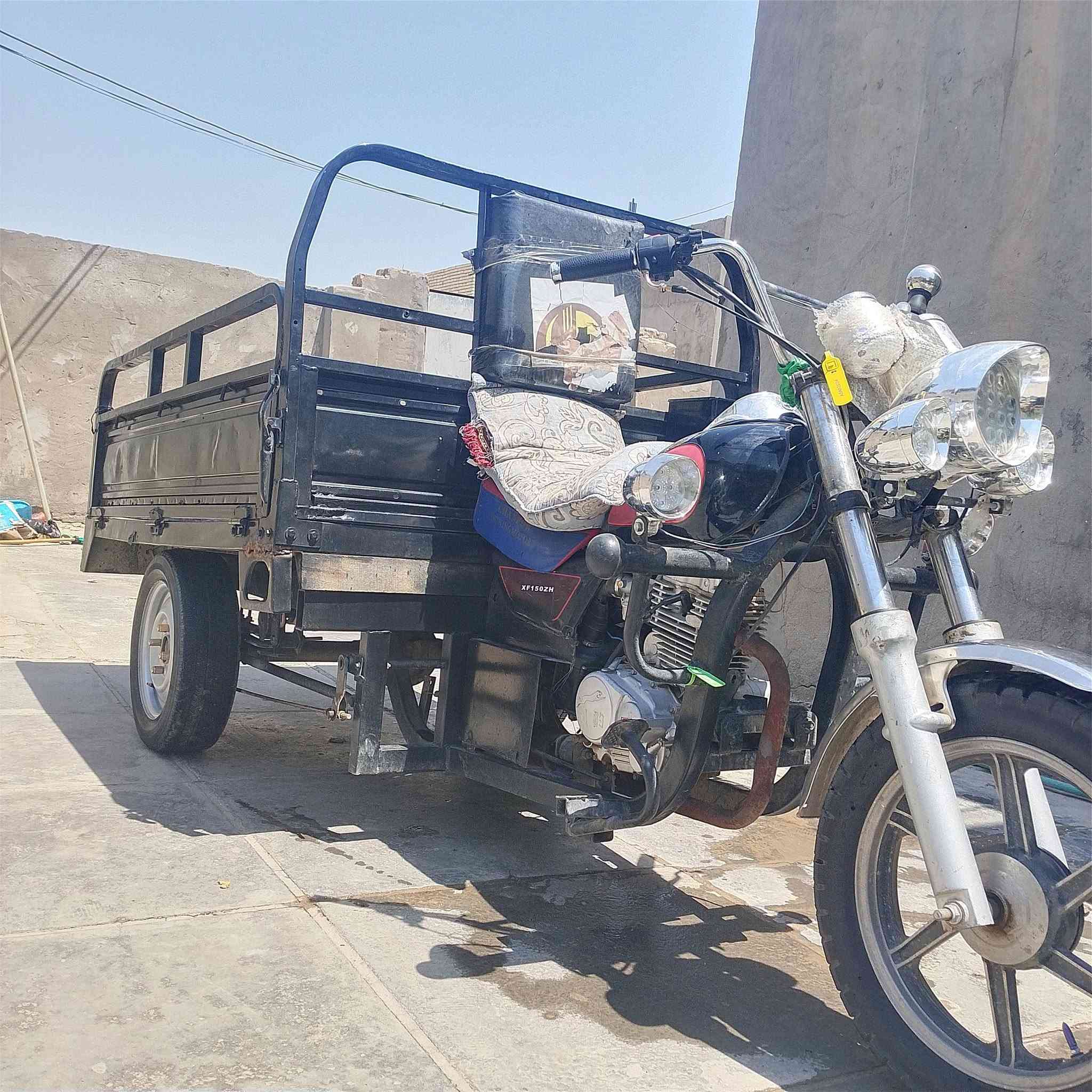 السلام عليكم ستوته للبيع موديل ٢٠١٩ اوراق جاهزه عارظه مليون ٣٥٠ وبيه مجال قليل مكاني بابل ناحيت الطليعه للااستفسار الاانتصال عله الرقم ***********
