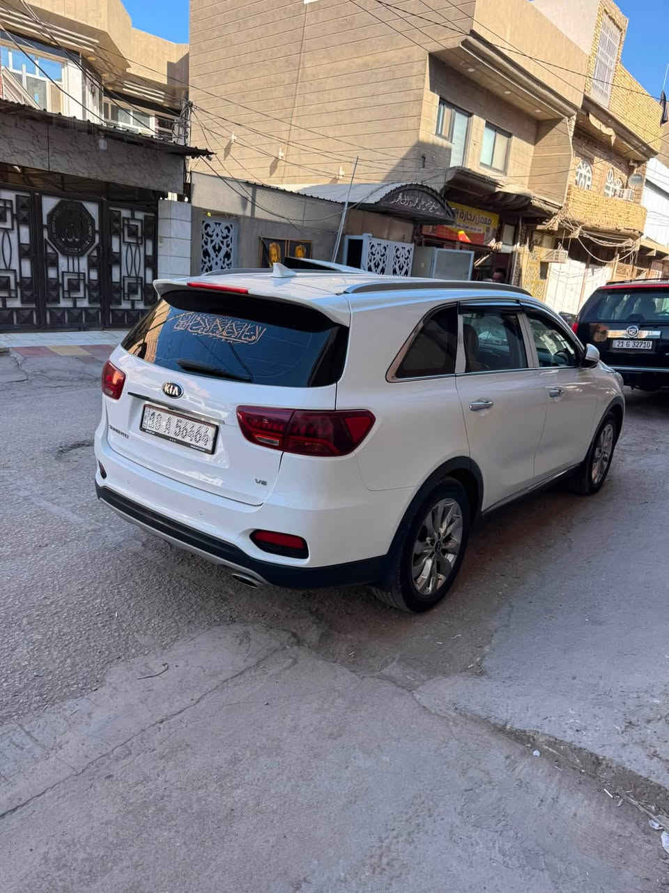 سلام عليكم سورنتو ٢٠١٩ خليجي بيه بنيد مصبوغ نصه حادث سطحي بدون دواخل  نهائيا حته دعاميه مالته نفسه وشباك كذالك. رقم بابل باسمي ماشيه ١٨٧ الف كير مكينه تبريد كفاله عامه ممفتوح بيهن برغي  جنطه مابيه بارد هاي شخطين صغار بل سونار كتب بارد تايرات نضاف داخل مالته جديد سنويه جديده كامله من كل نواحي سعر ٢٢٥ وبيه مجال مكانه بابل مركز مدينه رقمي *********** رجائا اقره تفاصيل واتصل
