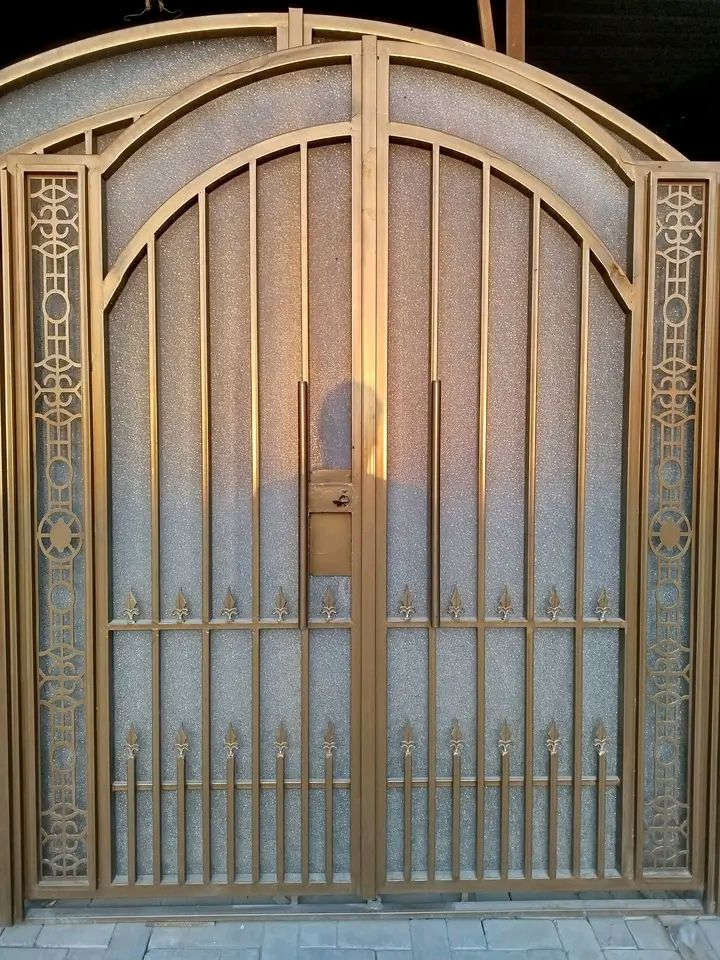 حداده عامه   
ابواب شبابيك 
محجرات مصاعد 
سقايف جام خانه 
مراجيح شوايات 
بأسعار مناسبه .... وعمل درجه اولى 
حديد ثقيل .....وصبغ اساس وحراري 
العنوان ... البصره .الزبير .... كذلك (متنقله) لجميع مناطق البصره لصيانه وصبغ 
***********
***********
