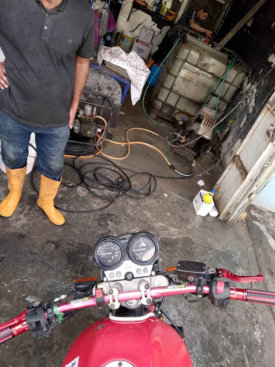 سلام عليكم دراجه سيبي فورالجيل الاول16ولف اوراق كامله كمرك مدفوع كهربائيات كله شغاله مكاني بغداد الشعب *********** متواجد واتساب
