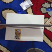 ايباد ٩ • ذاكره ٦٤ • بطاريه ٨٣