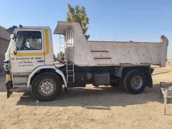 سلام عليكم سكانياا قلاب  للبيع موديل 92  مكفوله جاهزه لشغل تخم تاير محرك بي تبخير كير 5 في 5  رقم جديد سنويه
 لل27 رقم نينوى سعر170بيهاا مجال مكانهاا صلاح الدين تكريت للستفسار  ***********.   ***********
