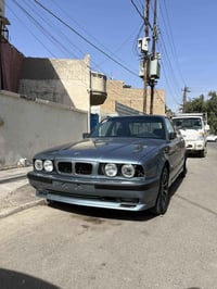 السلام وعليكم  عندي سياره بي ام 91 حجم 525 سياره تعمير جديد وجاهزه من ...